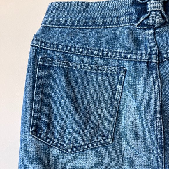 Vintage Juniors High Waist OS International Denim Mom Jeans in Great Condition - Picture 13 of 16